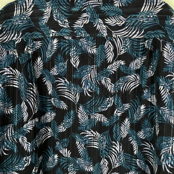 Van Heusen Men’s Air Short Sleeve Button Down Shirt – Blue Leaf Print – Size XL - Picture 12 of 15